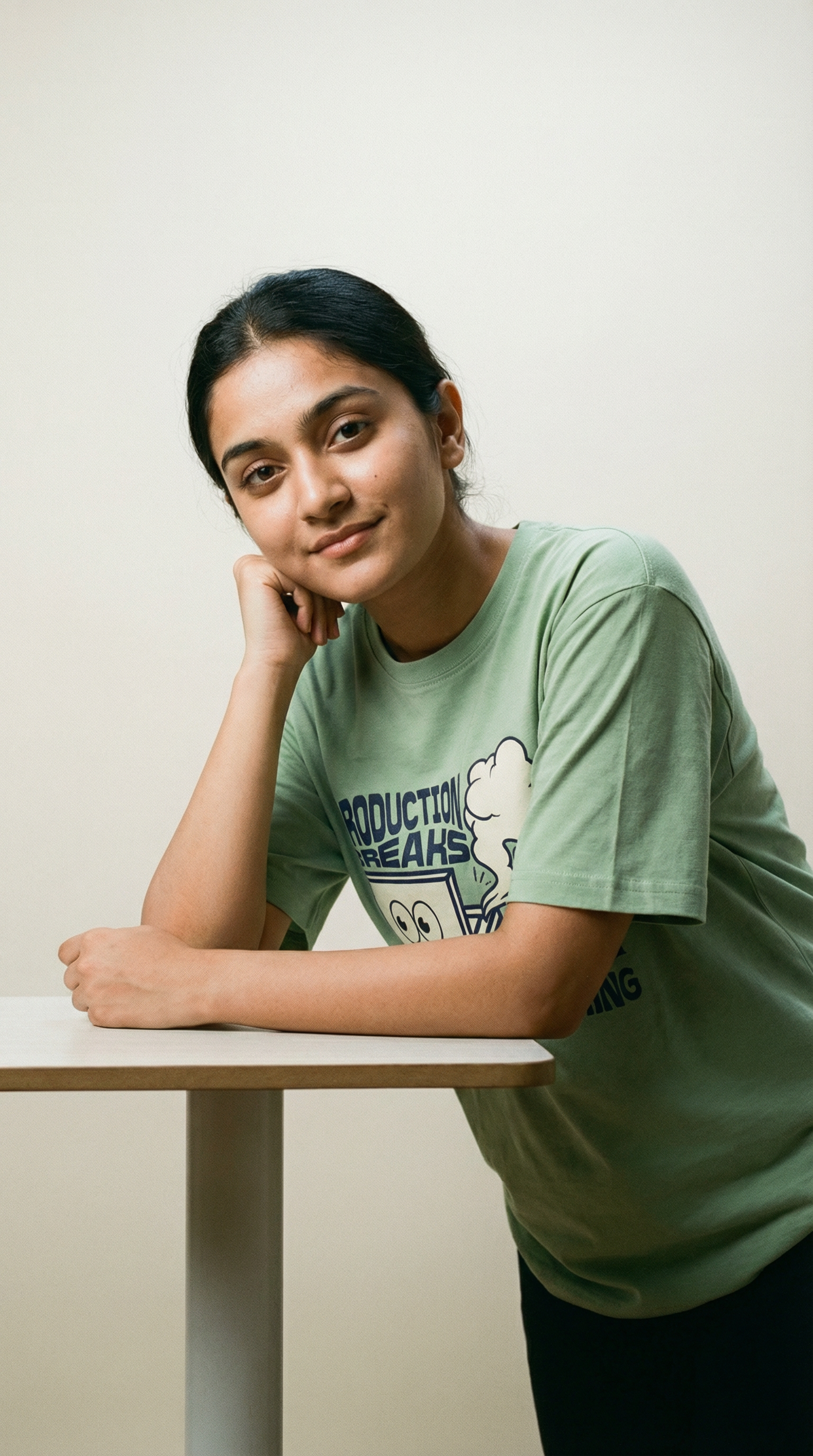 Production Breaks When I'm Watching - Unisex T-Shirt